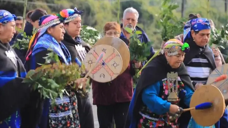 Seminario sobre DDHH aborda racismo contra mapuches en Temuco, Chile