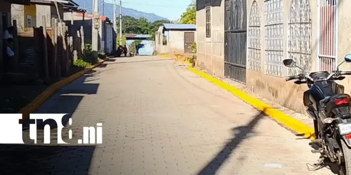 Alcaldía de Nandaime entrega más de 200 metros de calles adoquinadas en el barrio...