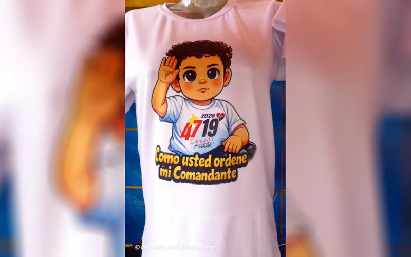 Familias se preparan para conmemorar el 47/19 con novedosas indumentarias revolucionarias