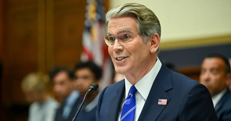 Scott Bessent declara US$228 millones en activos y sale a la luz un error ligado a acciones de JPMorgan