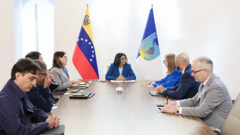 Gobierno y BID inician conversaciones sobre cooperación para la reconstrucción