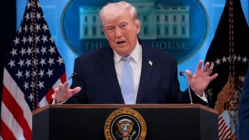 Trump califica petróleo venezolano de “regalo” en plena crisis de reservas