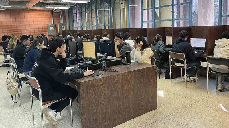 UCAB ofrece becas con 30% de exoneración para bachilleres migrantes retornados