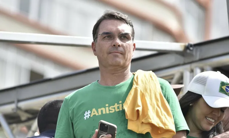 Lula acusa a Flávio Bolsonaro de ser un «traidor» y le responsabiliza de la amenaza arancelaria de EEUU contra Brasil