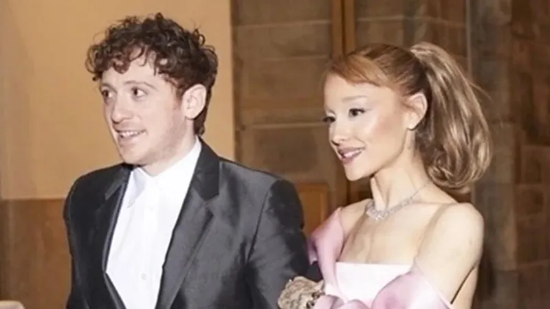 Ariana Grande y Ethan Slater ponen fin a su romance de tres años, así fue su historia de amor