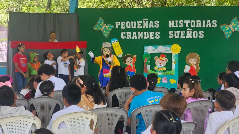 446 niños disfrutan jornada recreativa en la Escuela Melania Morales