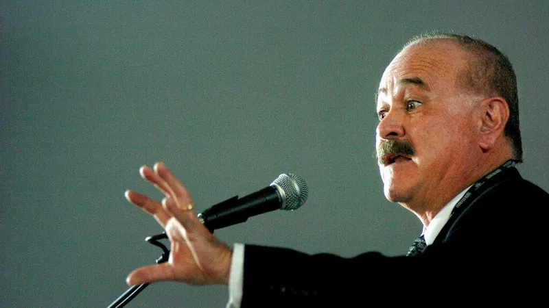Dictan prisión preventiva a exgobernador mexicano arrestado por contrabando de combustible