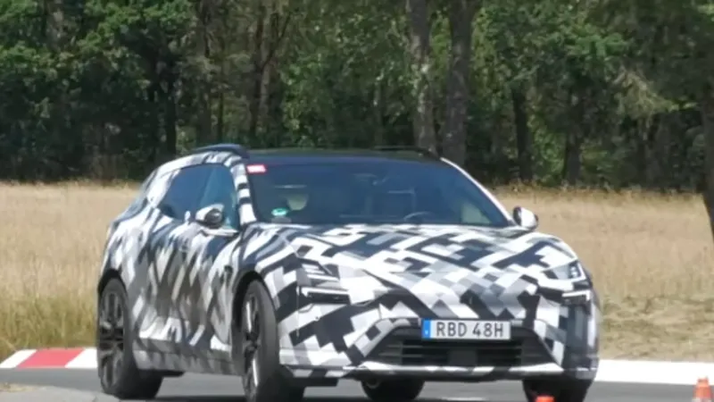 Polestar se lleva su nuevo coche eléctrico a Nürburgring para poner a punto un SUV eléctrico con prestaciones deportivas en formato familiar