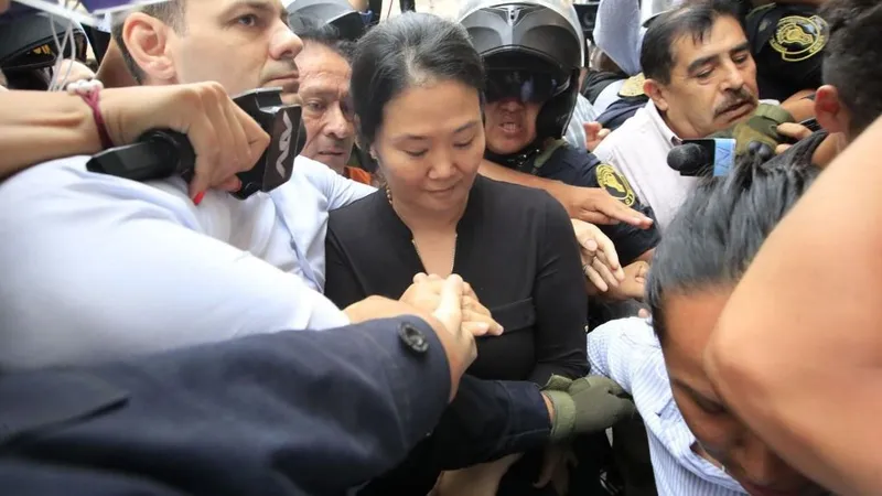 Keiko Fujimori amplía su margen sobre Sánchez en la recta final del escrutinio