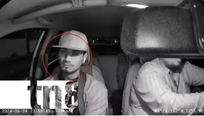 Robo a taxista de Managua termina en accidente y fuga de los sospechosos