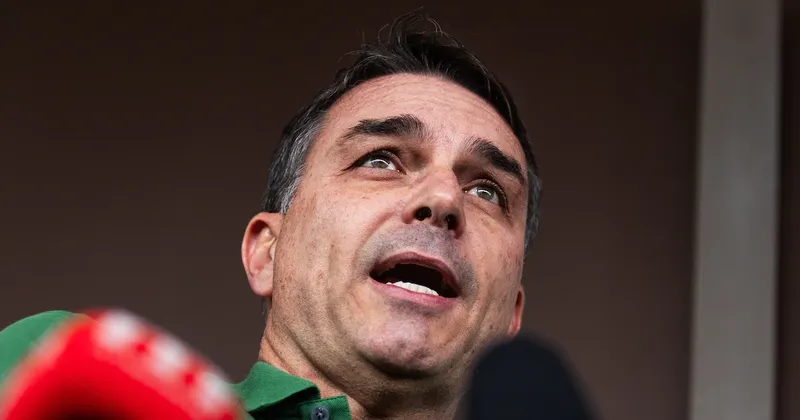Bolsonaro busca poner fin a disputa familiar mientras su campaña presidencial pierde fuerza