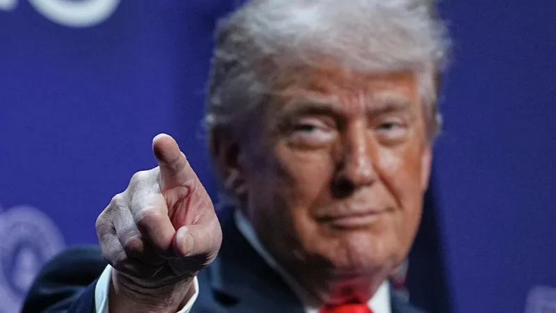 "Habla mucho y actúa poco": Teherán pagará el precio por alargar las negociaciones, advierte Trump