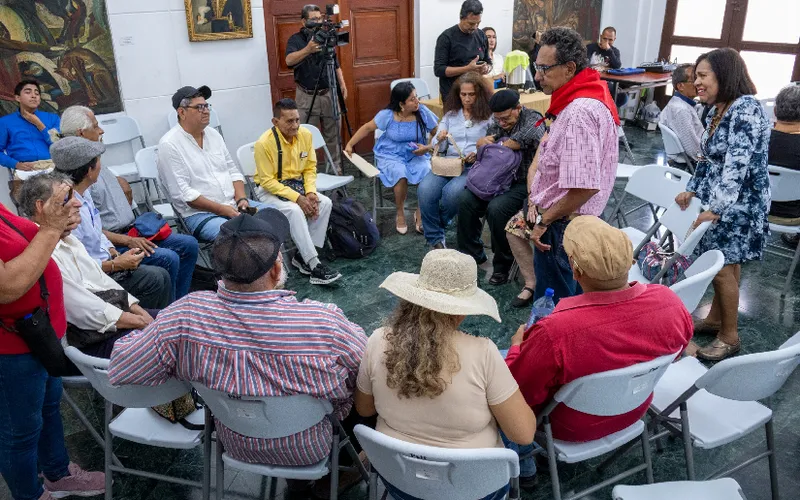 ICPJ festeja el Día de la Alegría con segundo Encuentro de Poetas Nacionales