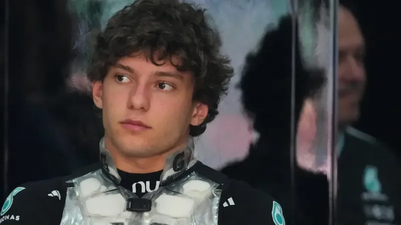 El líder del Mundial aprieta ante Verstappen y Alonso confirma las sensaciones