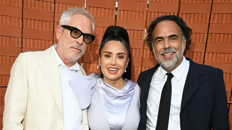Salma Hayek, Alfonso Cuarón y Alejandro González Iñárritu bailan al ritmo de Bu Cuarón en evento benéfico