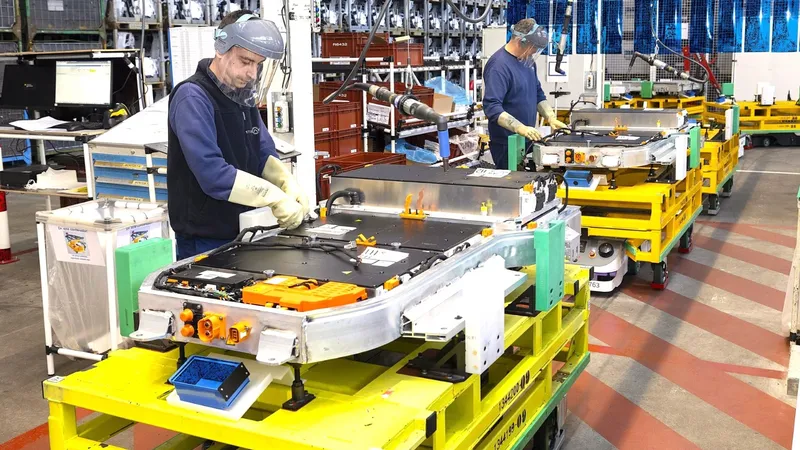 562.300.000 € menos: Stellantis se hunde en España y la culpa es de sus eléctricos