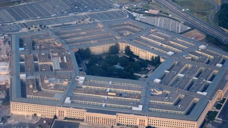 Los intentos de EEUU de frenar el desarrollo industrial de China están "condenados al fracaso", dice medio