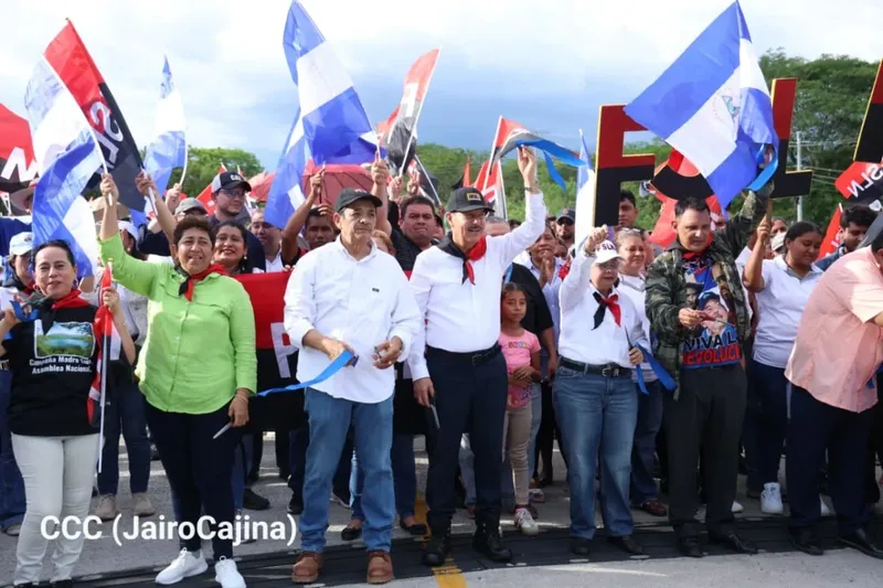 Familias de Chontales Estrenan 12 Kilómetros de Carretera Adoquinada