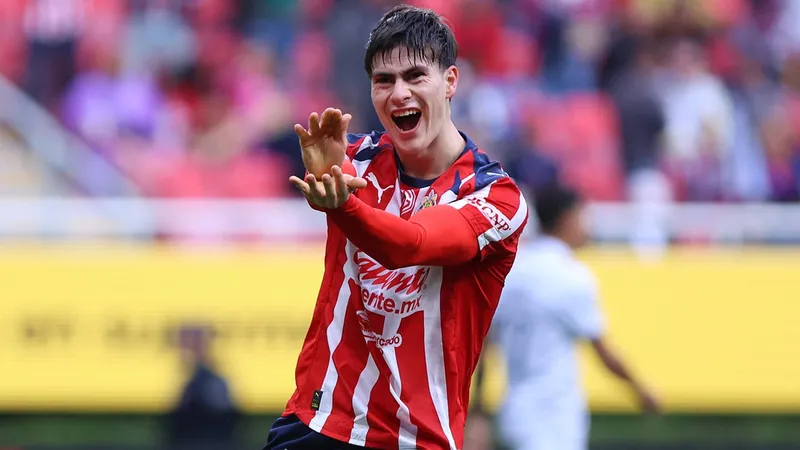 ¡Gol y kame-hame-ha! Armando González se estrenó en Olympiacos