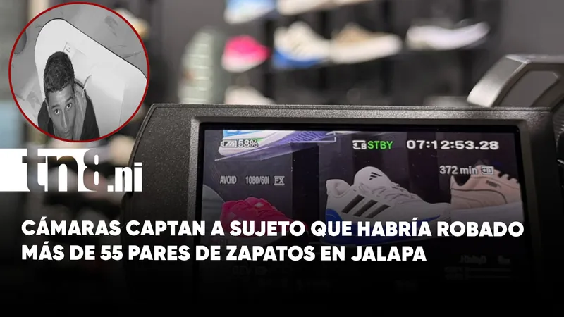 Sujeto queda grabado tras presunto robo de más de 55 pares de zapatos en...
