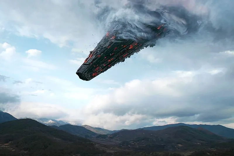 Mañana se estrena en cines la película de aliens del año, una locura considerada un "clásico instantáneo" de la ciencia ficción