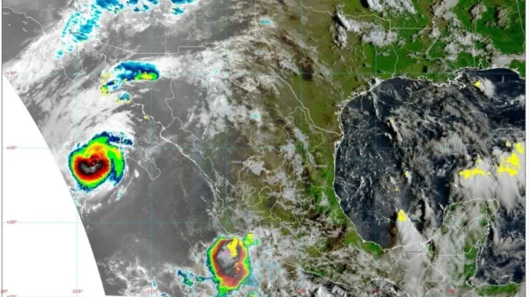 Huracán Polo toca tierras mexicanas como categoría 2