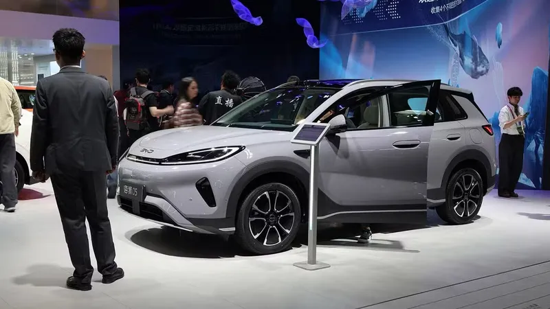 Con una cuota de mercado del 62,9% ha llegado la hora de cerrar el grifo: China pondrá fin a las ayudas a los coches enchufables