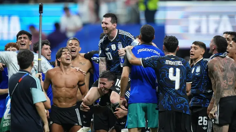 Argentina dio vuelta a Inglaterra con 'la asistencia de Dios'