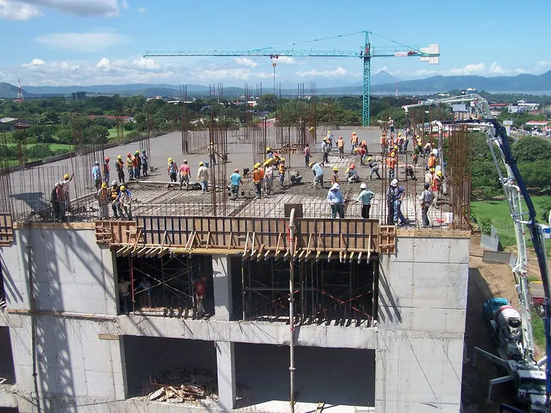 INIDE: Ocupación laboral se mantiene en 96.9 %, pero muestra desaceleración interanual
