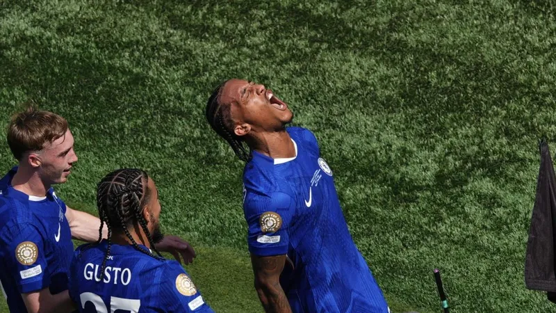Joao Pedro ya sabe que el Barça lo quiere y que es su primera opción