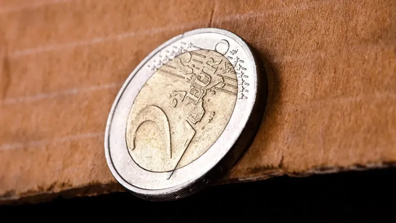 Hacienda empezará el jueves las pruebas de la nueva tasa europea de 2 euros que afecta a Temu, Shein y AliExpress