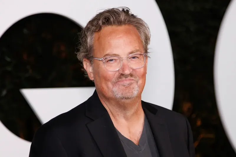 Pertenencias de Matthew Perry vinculadas con Friends serán subastadas