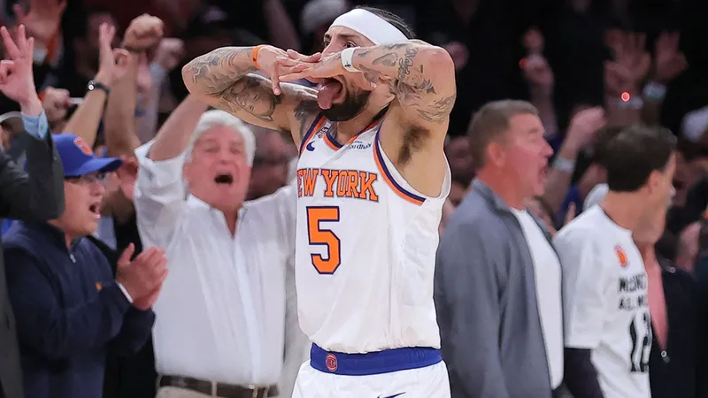 Con un regreso histórico los NY Knicks ponen la serie 3-1