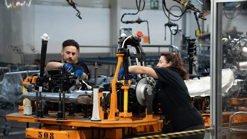 El futuro de SEAT ya se está decidiendo: podría fabricar algo muy distinto a sus coches en Barcelona