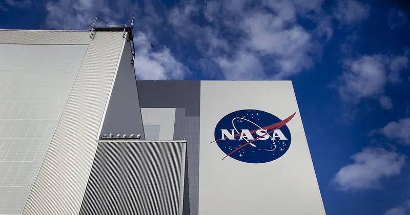 NASA prepara una compra masiva de lanzamientos para su base lunar ante la menor disponibilidad de SpaceX