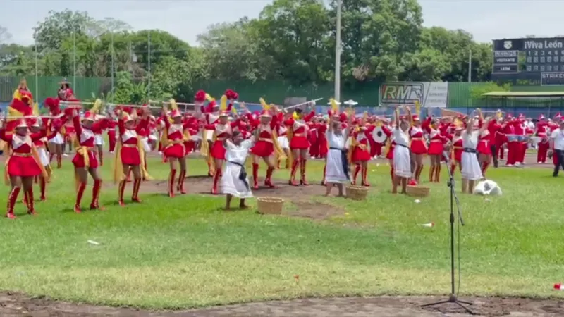 León: Instituto Nacional de Occidente gana competencia de bandas rítmicas