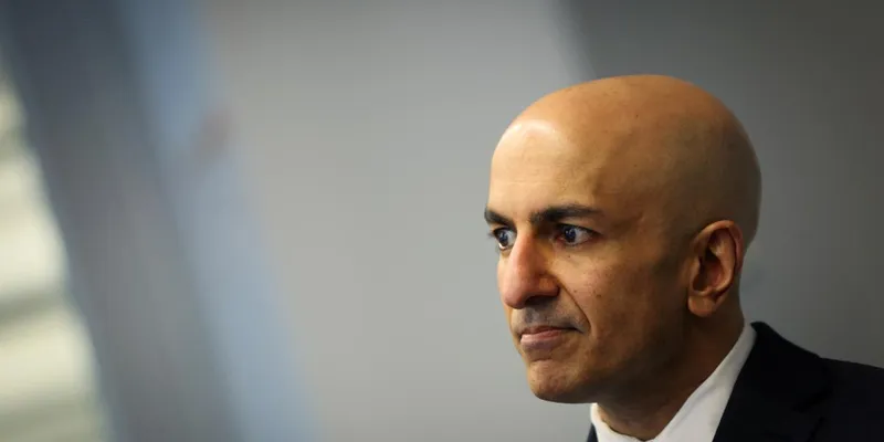 Kashkari, de la Fed, prevé más aumentos de tasas