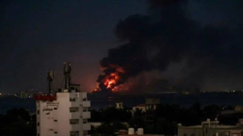 Arabia Saudí ataca dos farmacéuticas en Yemen; crisis de pacientes empeora