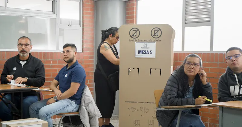 El mercado reajusta sus apuestas y ve más cerca una victoria de De la Espriella en Colombia