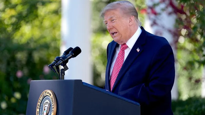 Trump dice estar dispuesto a tener una reunión trilateral con Xi y Putin
