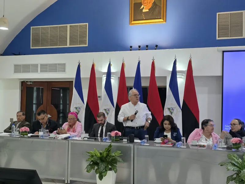 Reforma parcial a la Constitución recibe respaldo del Gabinete de Gobierno