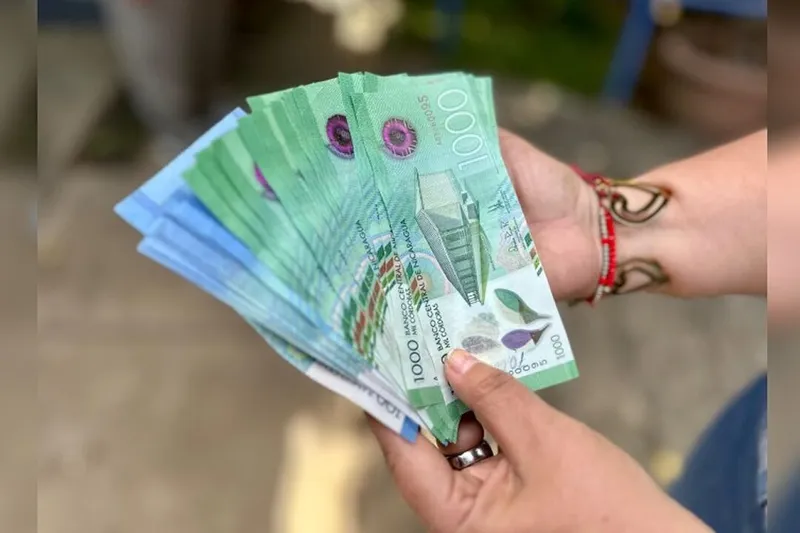 Gobierno adelanta pago de agosto a 129 mil servidores públicos