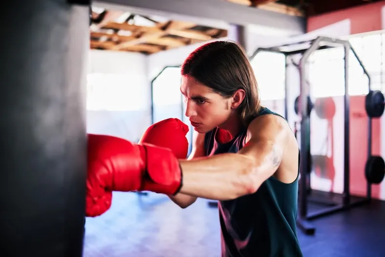 Las horas extra en un gimnasio de boxeo: cómo se pagan