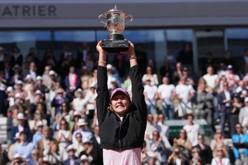 La rusa Mirra Andreeva gana Roland Garros: su primer Grand Slam con apenas 19 años