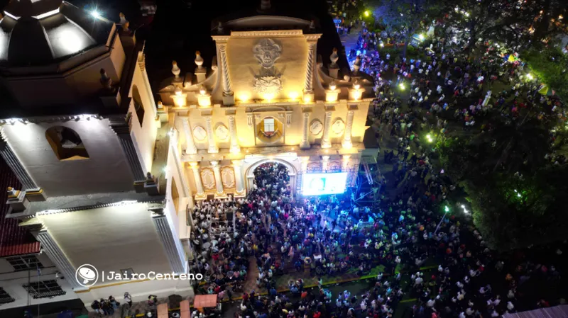 Con serenatas y alborada celebran a la Virgen de La Merced