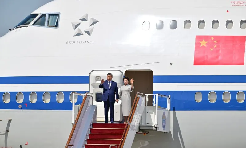Xi afirma que la cooperación entre China y Kirguistán ha entrado en un "período dorado" de desarrollo rápido
