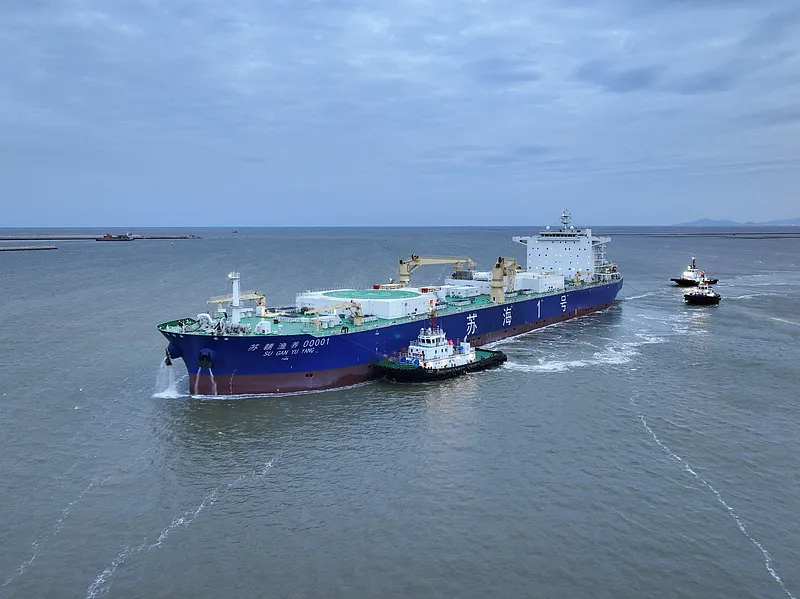 Inicia su primera cosecha el primer barco del mundo para el cultivo de salmón a gran escala