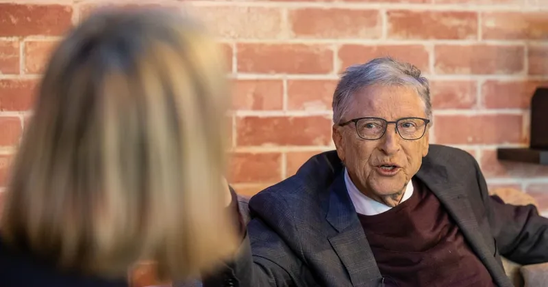 Los 3 riesgos potenciales de la IA que anticipan una era “turbulenta”, según Bill Gates