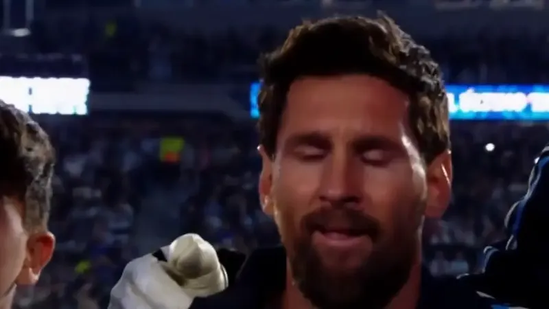 Piel de gallina: así fue el emocionante último himno de Messi con Argentina