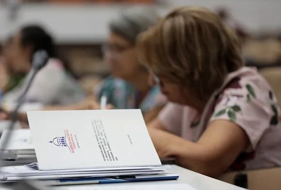 Asamblea Nacional deroga ley que reducía a cuatro años el mandato de los delegados municipales del Poder Popular